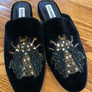 STEVE MADDEN HUGH EMBELLISHED MULES